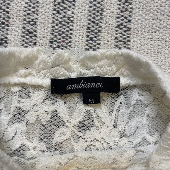 𝚕𝚘𝚗𝚐 𝚜𝚕𝚎𝚎𝚟𝚎 𝚕𝚊𝚌𝚎 𝚌𝚛𝚘𝚙 𝚝𝚘𝚙 🝮 𝚜𝚒𝚣𝚎 𝚖𝚎𝚍𝚒𝚞𝚖 - Picture 5 of 8